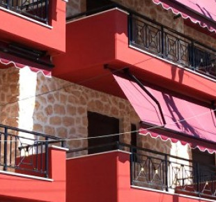 544363_555342854506126_1293619306_n