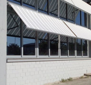 935509_577918038915274_207298446_n