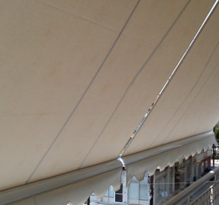 935825_593721084001636_590147518_n